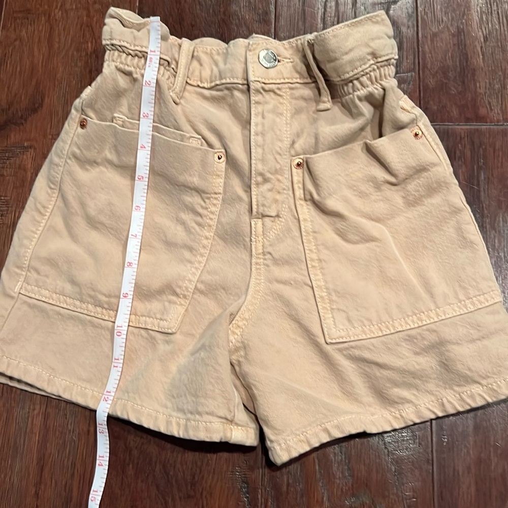 Zara khaki shorts